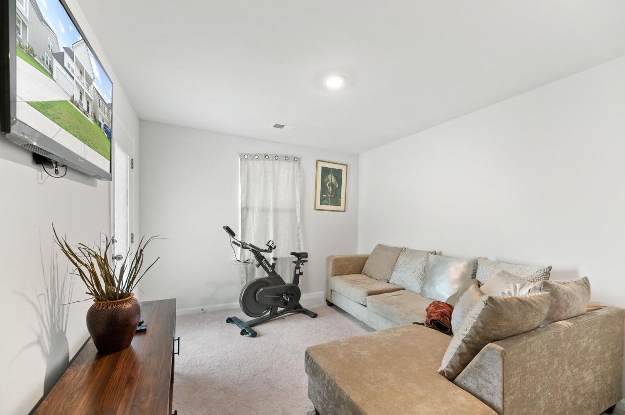 128 Red Bluff Street Photo 25