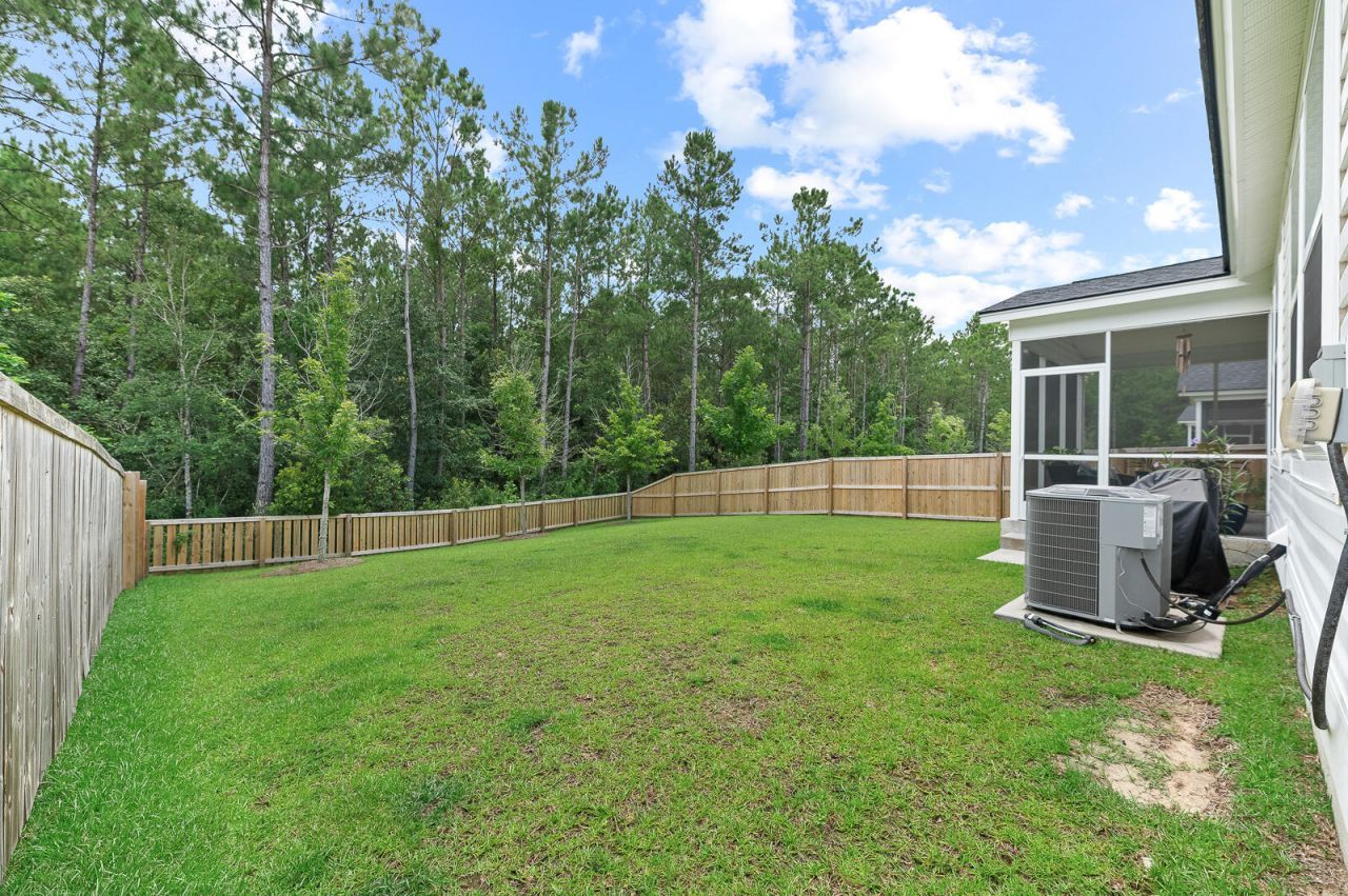 128 Red Bluff Street Photo 30