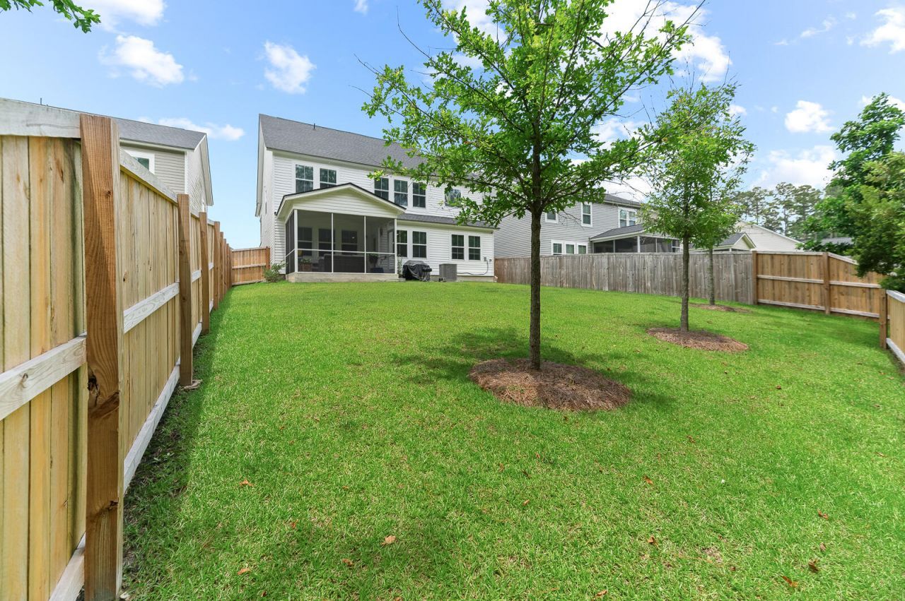 128 Red Bluff Street Photo 32