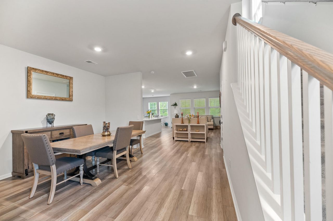 128 Red Bluff Street Photo 4