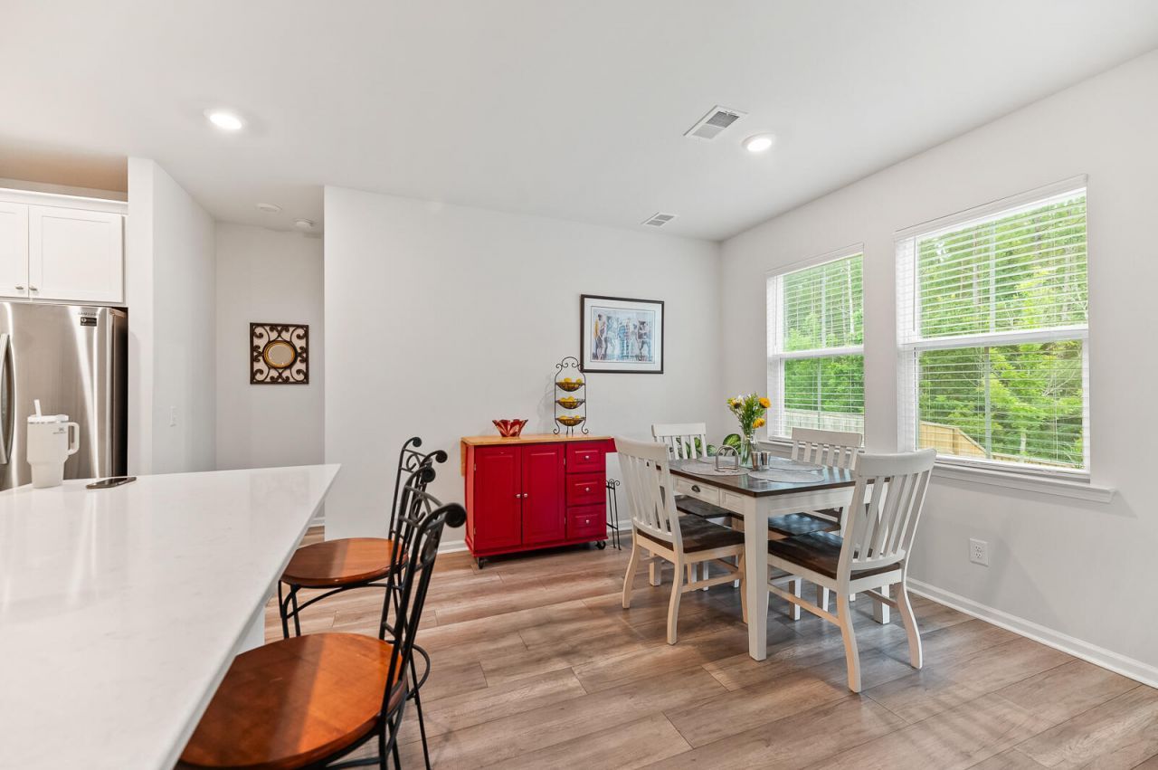 128 Red Bluff Street Photo 8