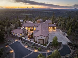 1843 NW Wild Rye Circle Bend, OR 97703