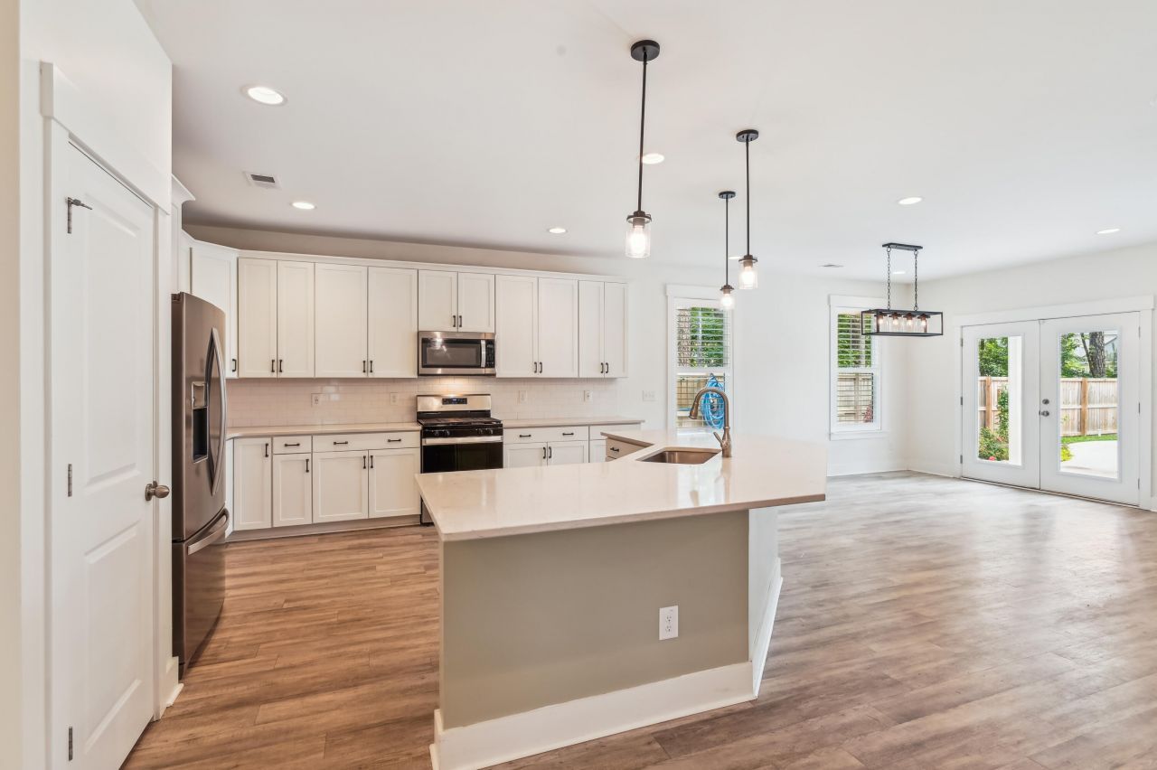 206 Almond Court Photo 10