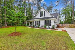 206 Almond Court photo 4