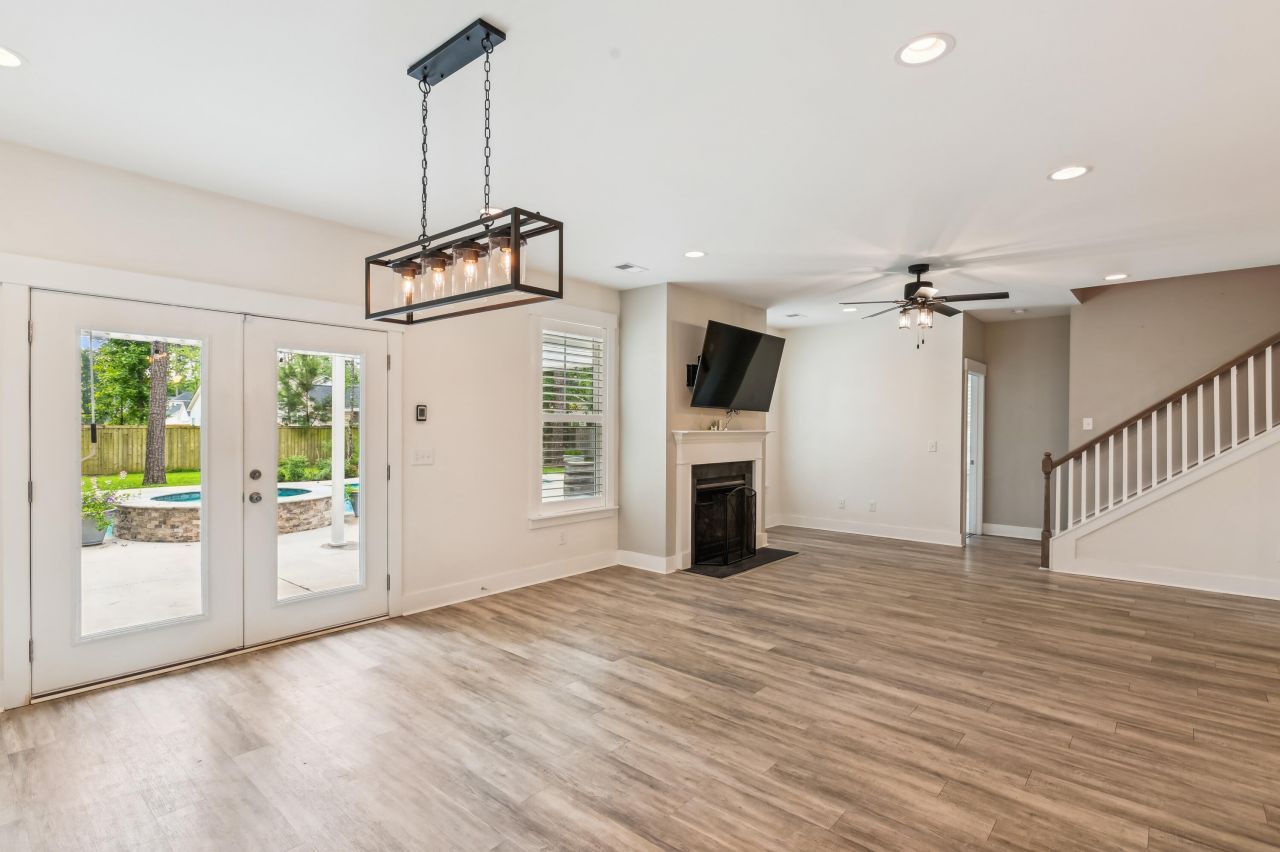 206 Almond Court Photo 26