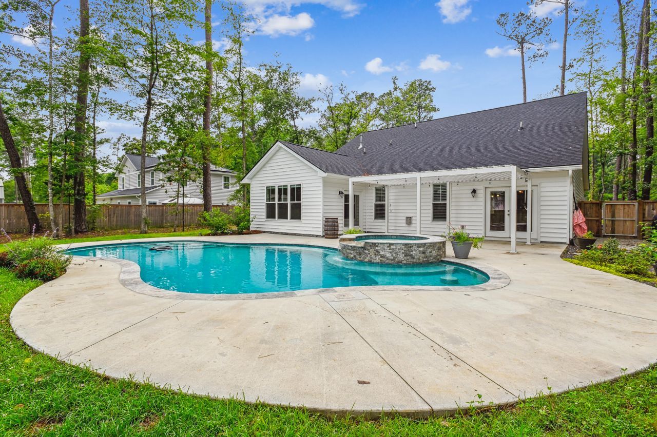 206 Almond Court Photo 36