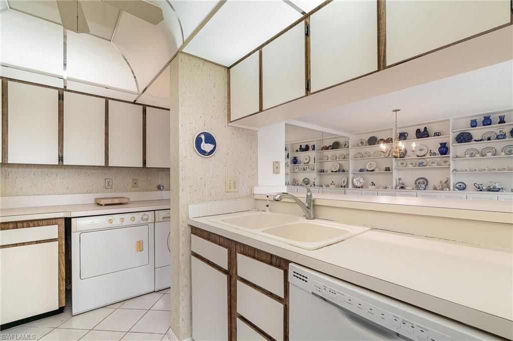 3490 N Key Dr, Unit C210, North Fort Myers, FL 33903 Photo