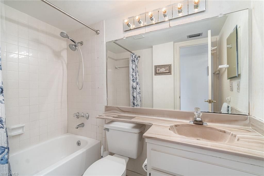 3490 N Key Dr, Unit C210, North Fort Myers, FL 33903 Photo