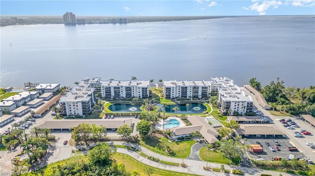 3490 N Key Dr, Unit C210, North Fort Myers, FL 33903 Photo