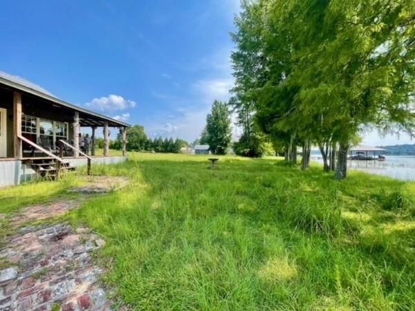 435 Sand Island Drive, Camden, AL 36726