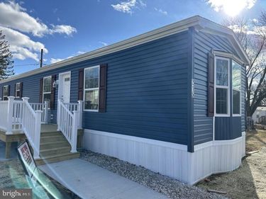 215 JAMIE LANE, SADSBURYVILLE, PA 19369