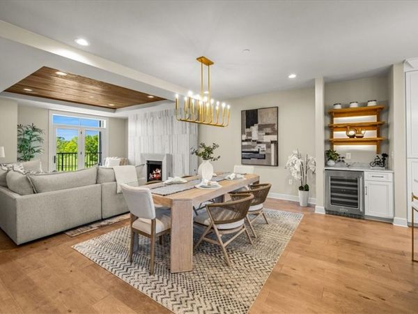 3923 S Champions Drive, Rogers, AR 72758