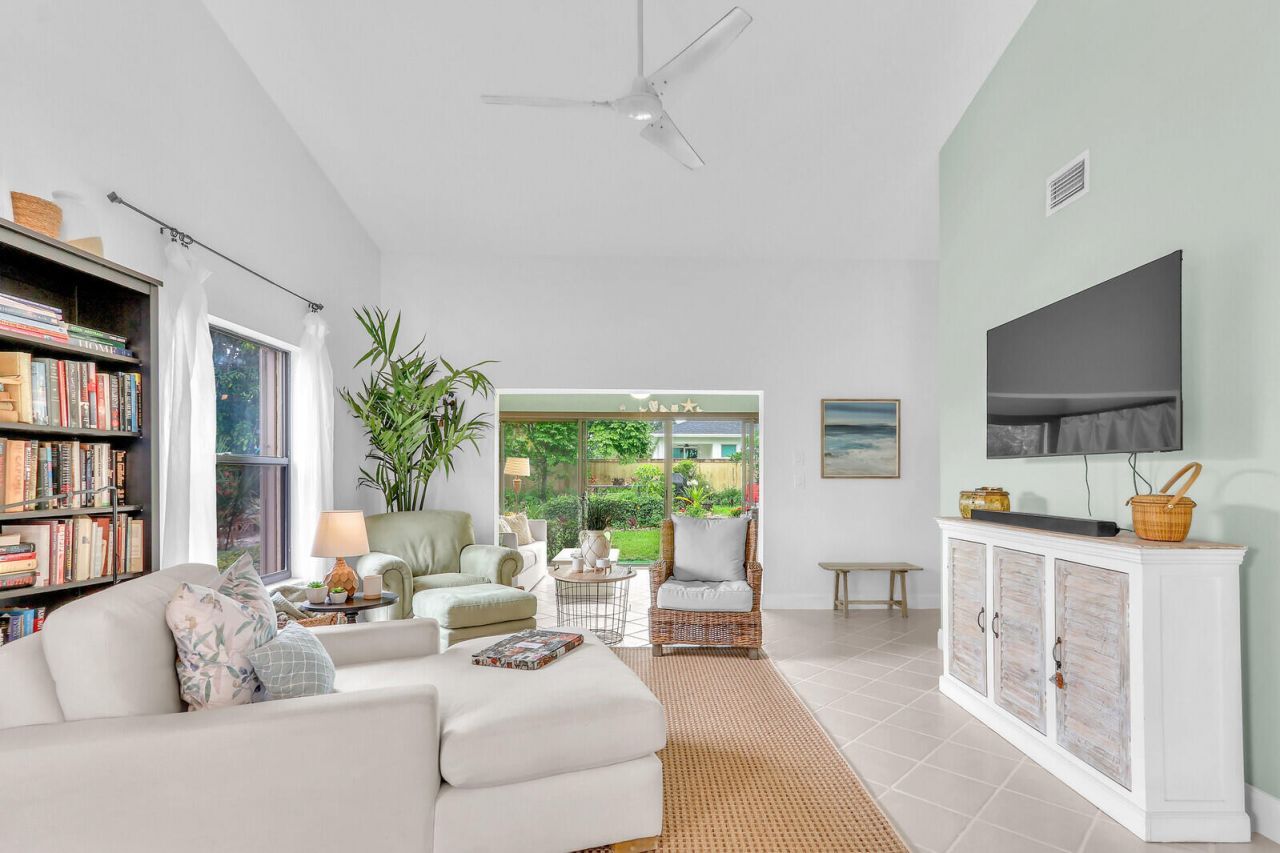 7655 SE Sugar Sand Circle, Hobe Sound, FL 33455 Photo