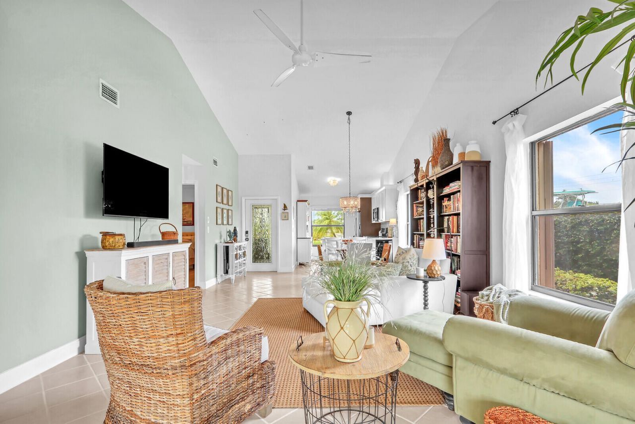 7655 SE Sugar Sand Circle, Hobe Sound, FL 33455 Photo