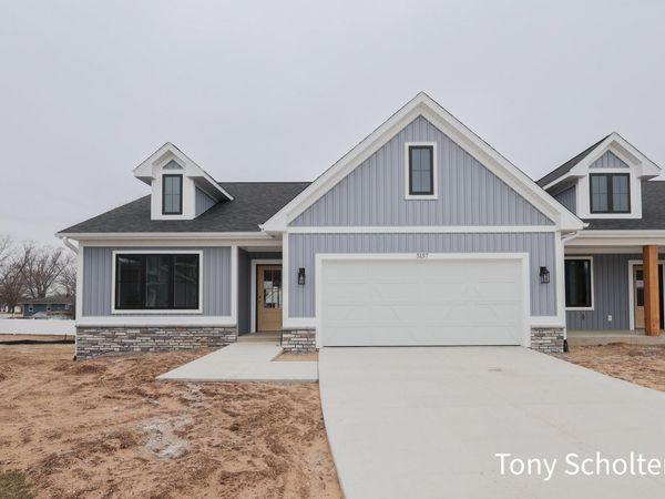 5157 Blendon Meadow Circle, Unit 30, Hudsonville, MI 49426