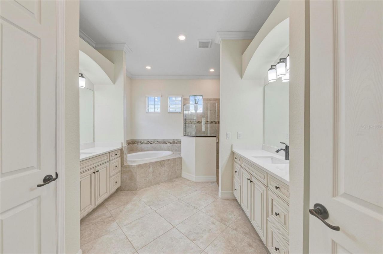 13819 Swiftwater Way, Bradenton, FL 34211 Photo