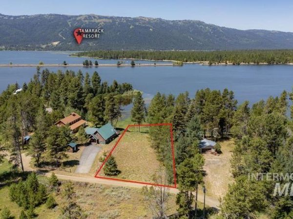 78 Golden Pl, Donnelly, ID 83615
