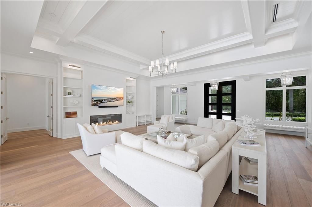 6285 Highcroft Dr, Naples, FL 34119 Photo