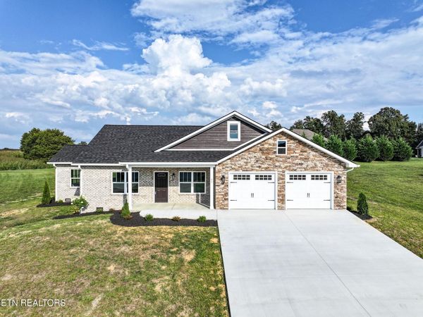 71 Clear Mountain Tr, Greeneville, TN 37745