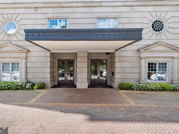 3657 Peachtree Road NE, Unit 8A, Atlanta, GA 30319