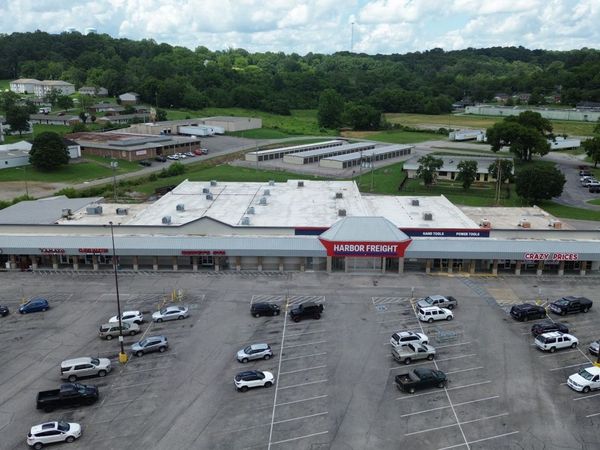 814 W College Street, Pulaski, TN 38478