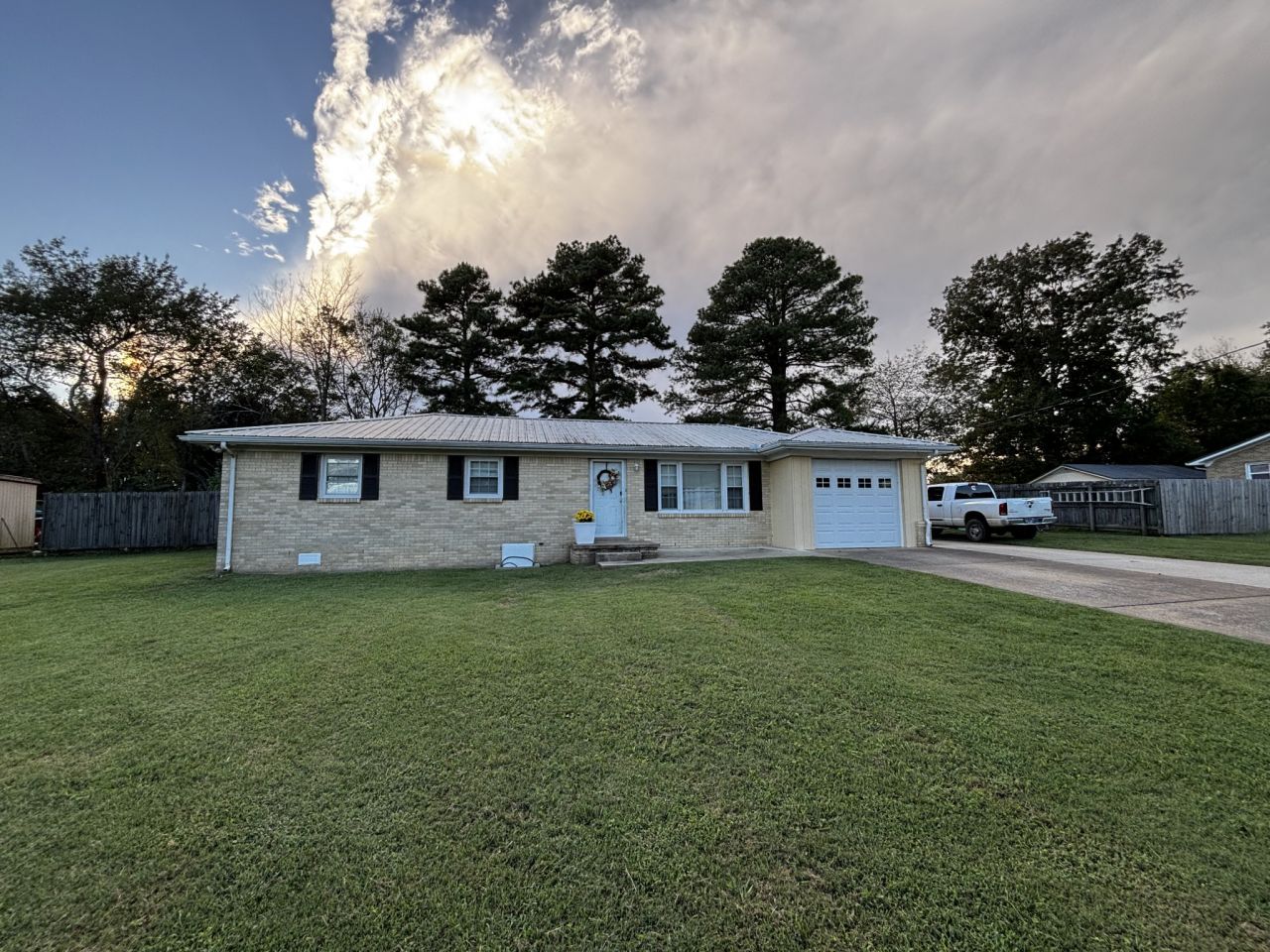 176 Thompson Dr, Minor Hill, TN 38473 Main Photo