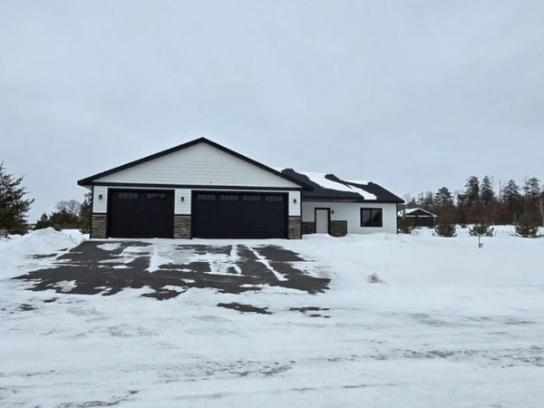 1320 Whiting Road NW, Unit 63, Bemidji, MN 56601