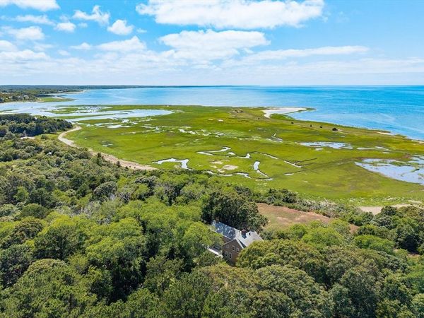 10 Cartway N, Eastham, MA 02642