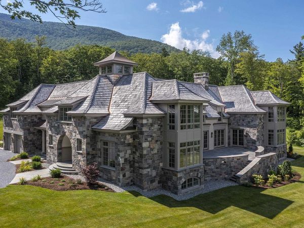 551 West Fields Road, Manchester, VT 05254