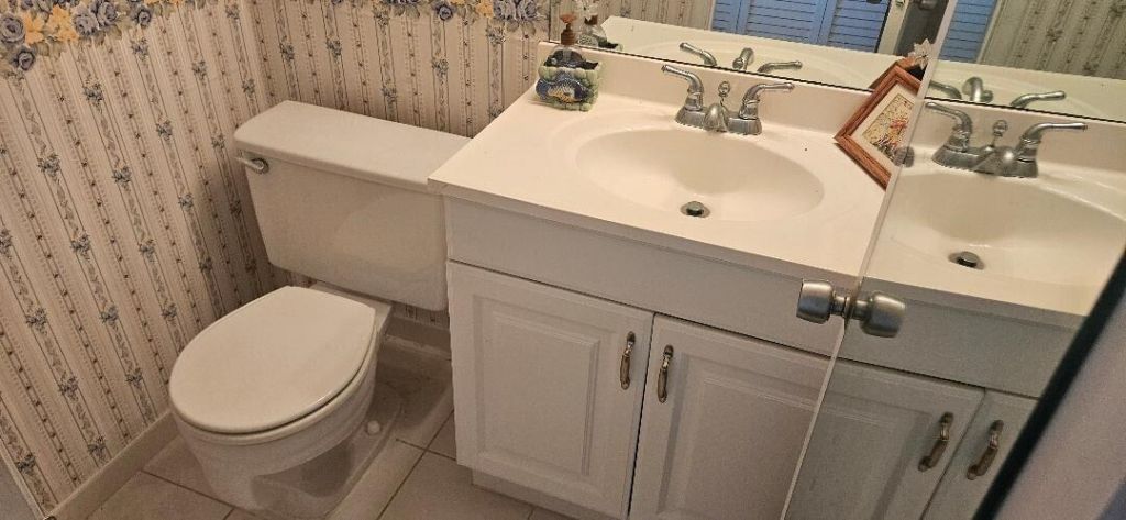 880 W Horizons, Unit 209, Boynton Beach, FL 33435 Photo