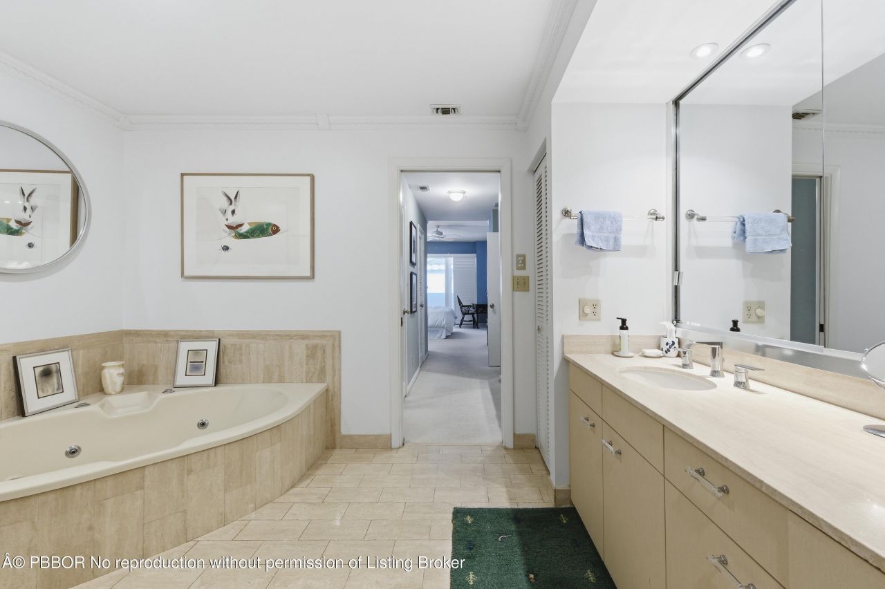 529 S Flagler Drive, Unit TH5F, West Palm Beach, FL 33401 Photo