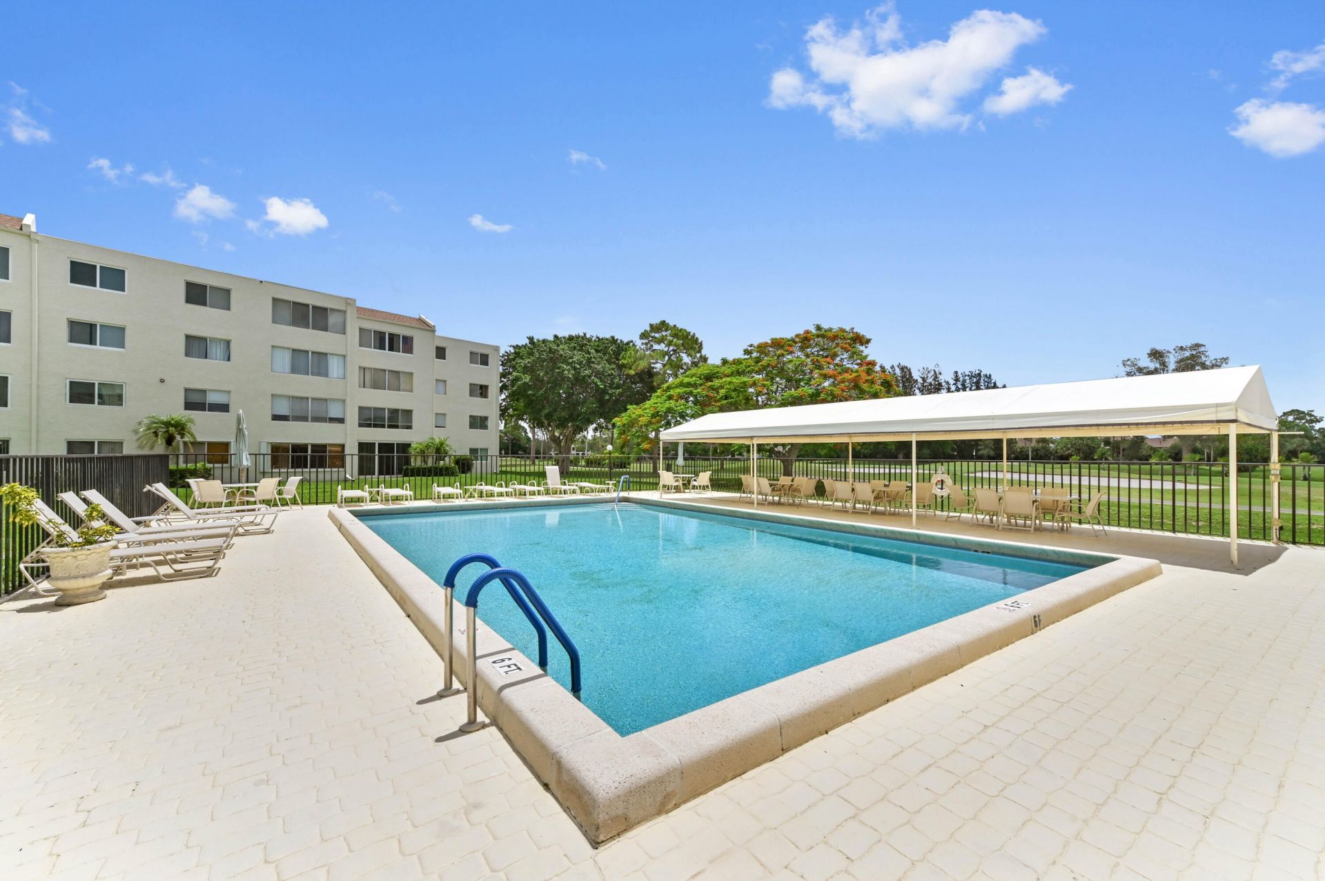 6768 10th Avenue N, Unit 316, Lake Worth, FL 33467 Photo