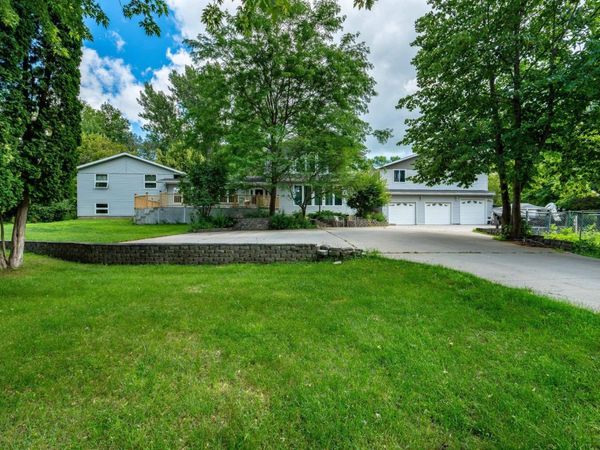 1225 E Mount Faith Avenue, Fergus Falls, MN 56537