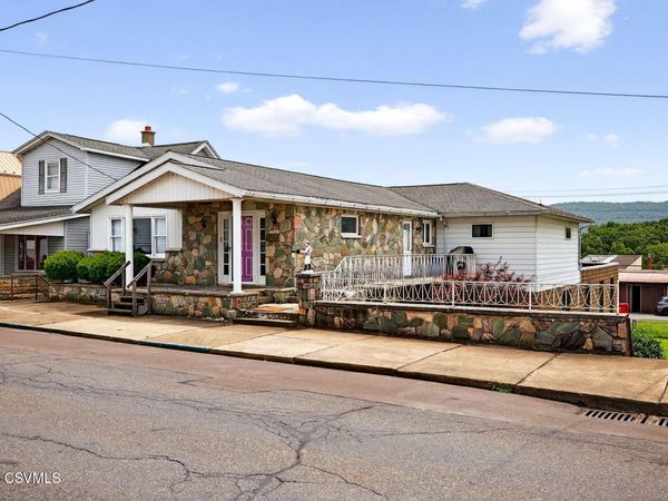 623 SPRUCE Street, Kulpmont, PA 17834