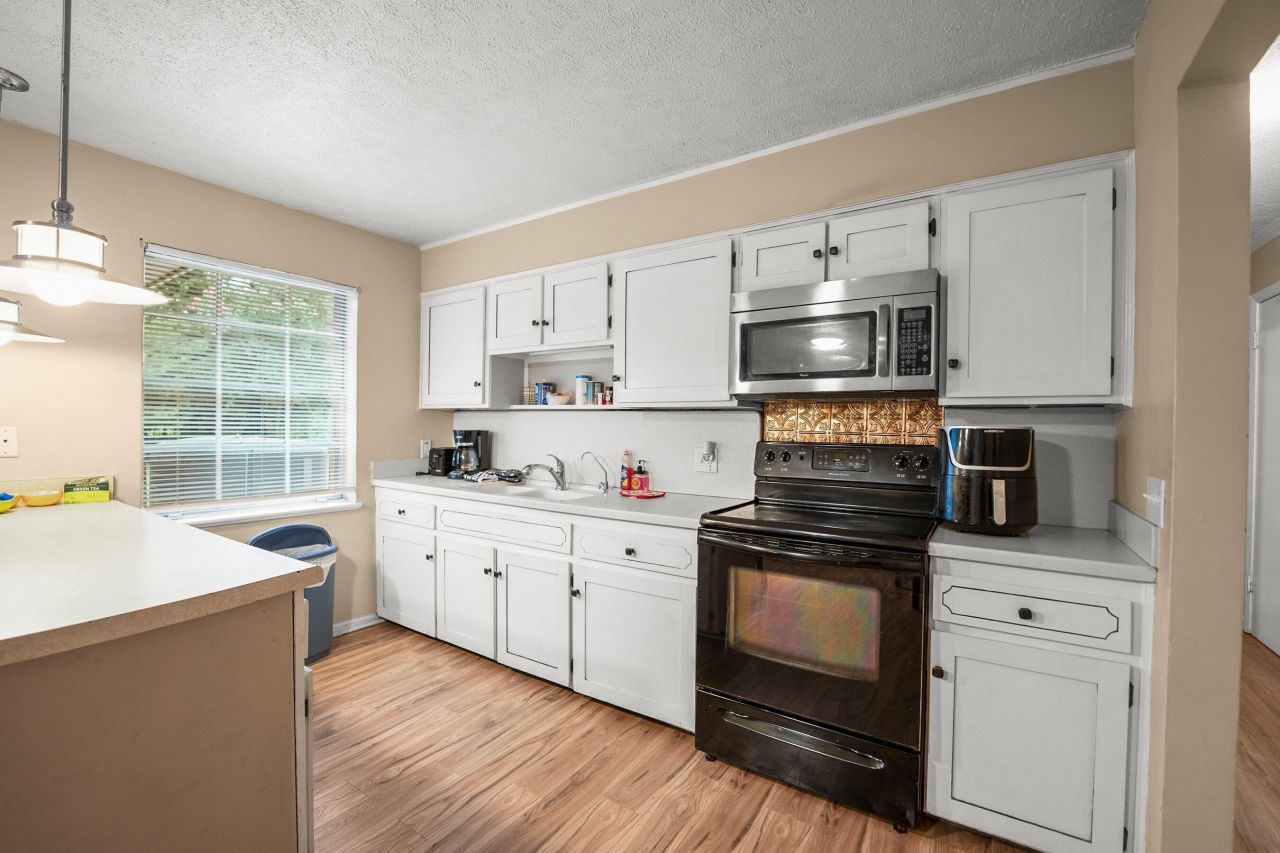 1507 Ivy Lane Photo 11