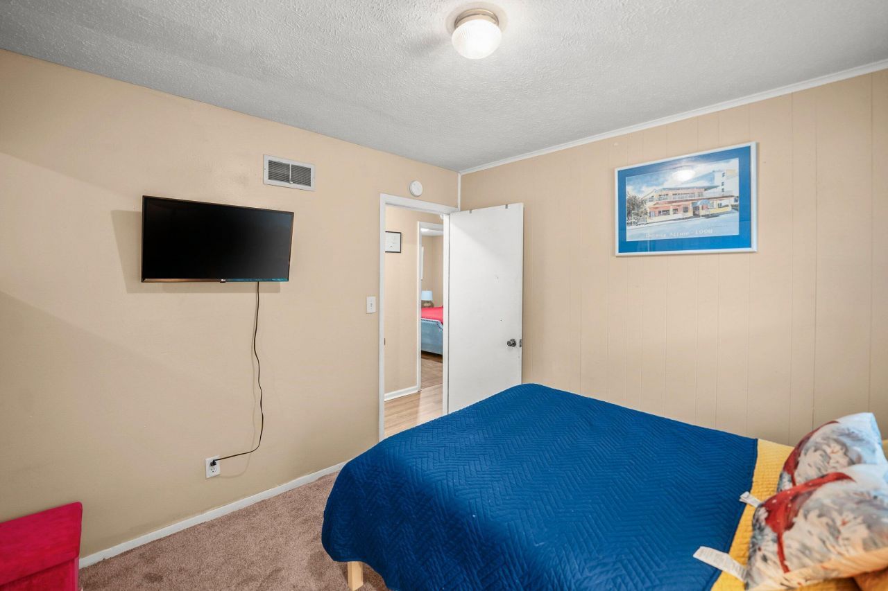 1507 Ivy Lane Photo 20