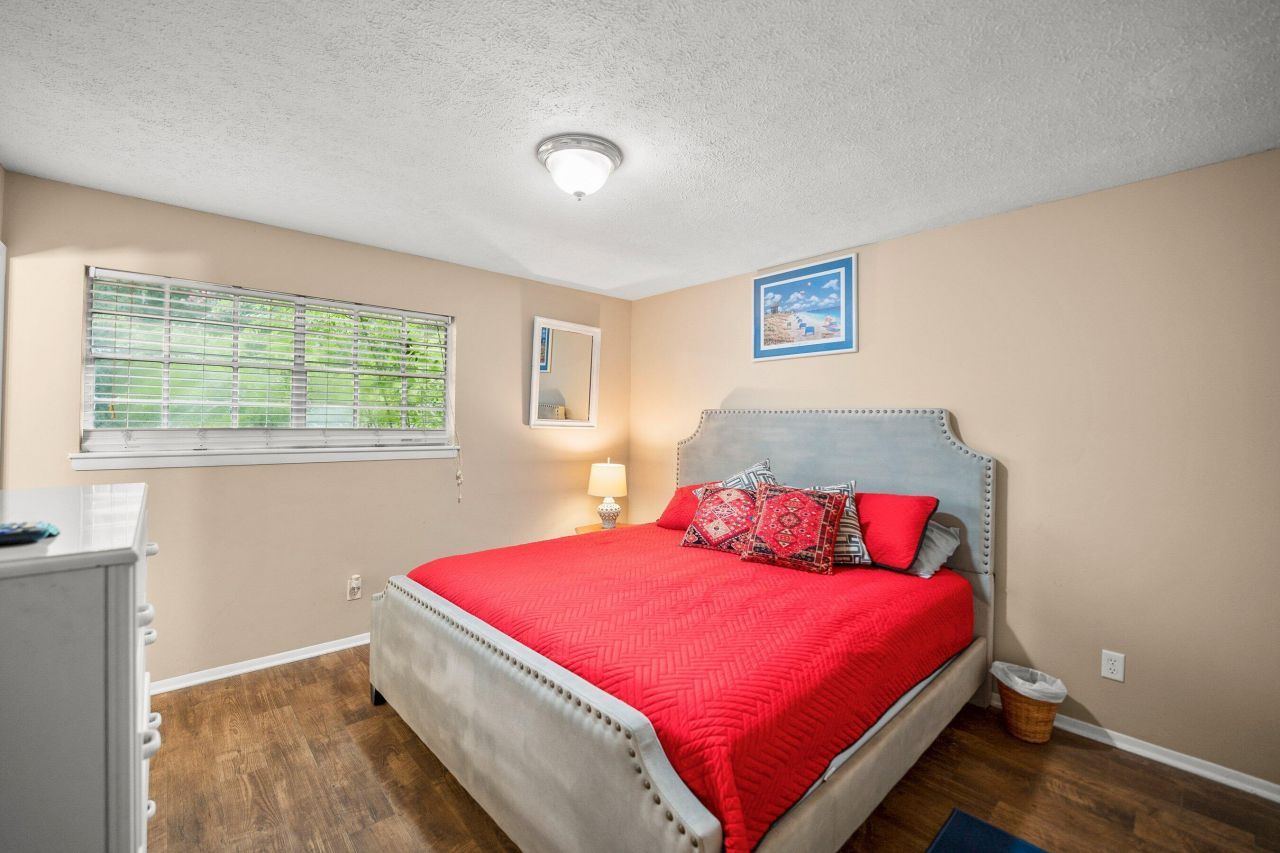 1507 Ivy Lane Photo 25