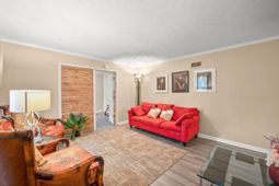 1507 Ivy Lane photo 4