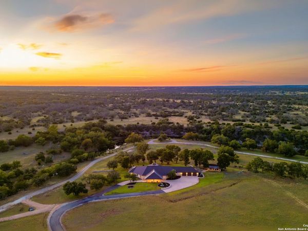 170 Goose Landing Way, Harper, TX 78631