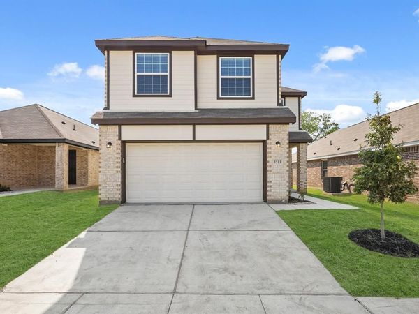 1511 Romans Road, Ennis, TX 75119