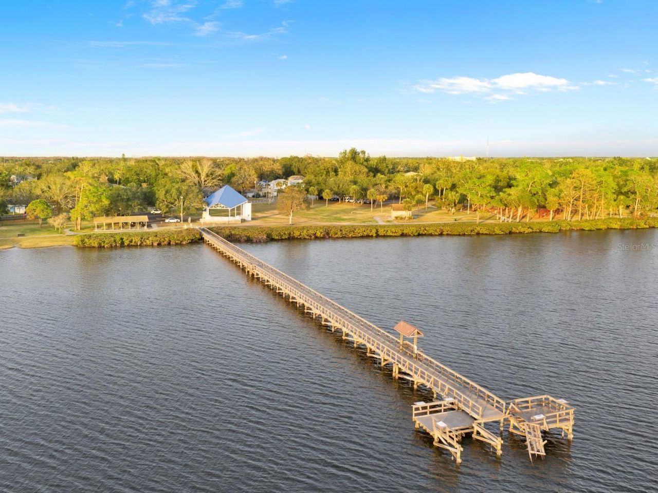 316 Shore Drive E, Oldsmar, FL 34677 Photo