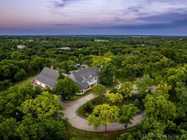 2701 Twin Creek Drive, Oklahoma City, OK 73113