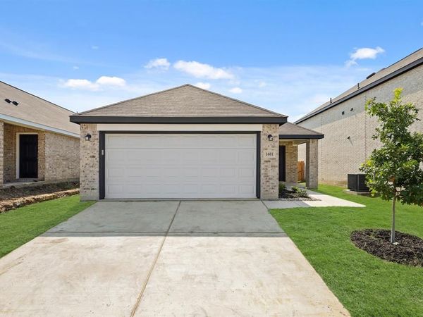 1601 Romans Road, Ennis, TX 75119