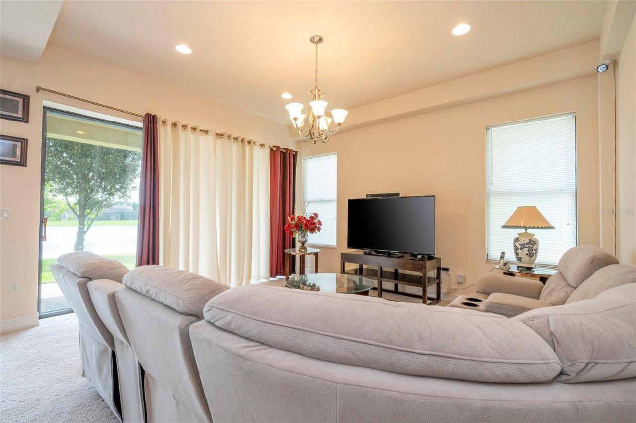 11009 Mobberley Circle, Orlando, FL 32832 Photo