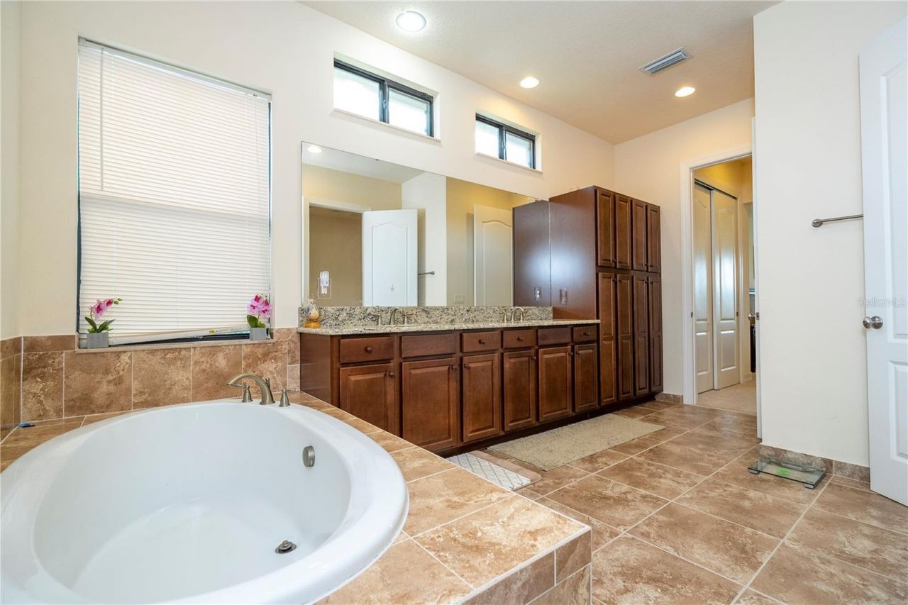 11009 Mobberley Circle, Orlando, FL 32832 Photo