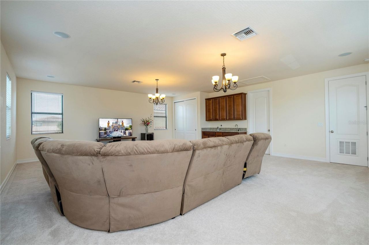 11009 Mobberley Circle, Orlando, FL 32832 Photo