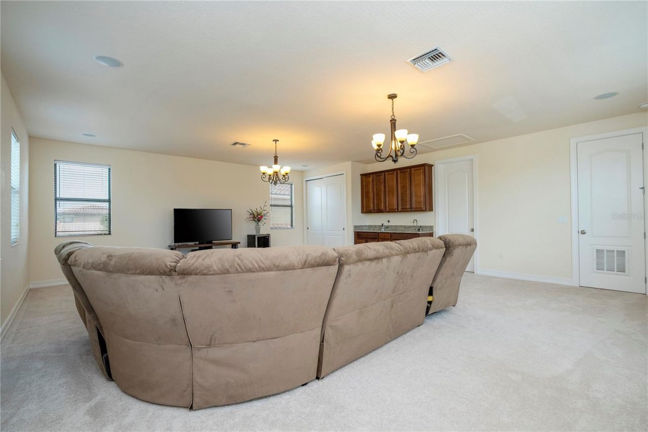 11009 Mobberley Circle, Orlando, FL 32832 Photo