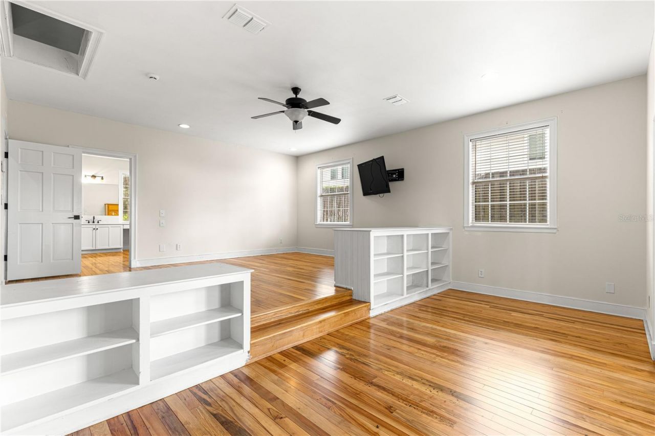 12360 E Highway 25, Ocklawaha, FL 32179 Photo