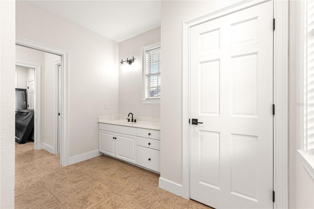 12360 E Highway 25, Ocklawaha, FL 32179 Photo