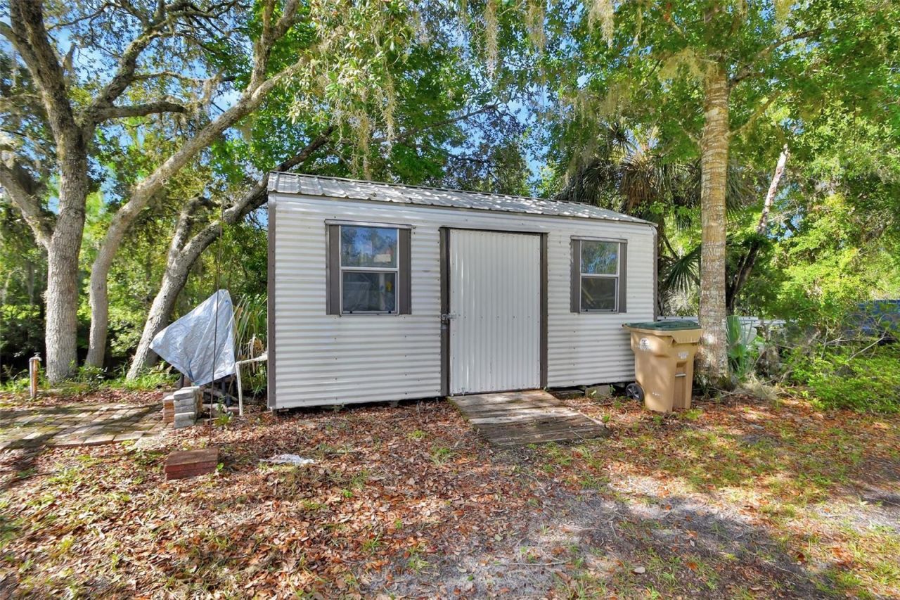 22040 Blue Creek Lodge Road, Astor, FL 32102 Photo